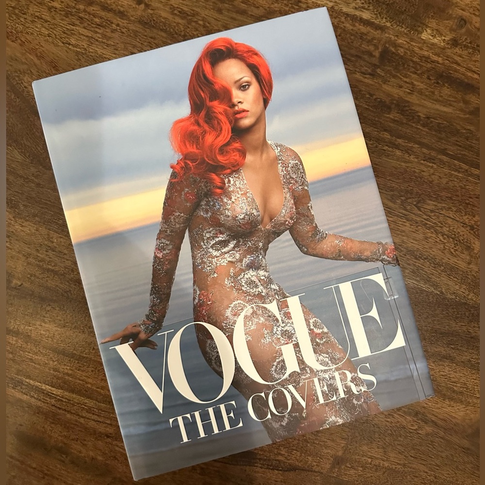 Vogue: The Covers (125th Anniversary Edition) - Brand New with Posters
